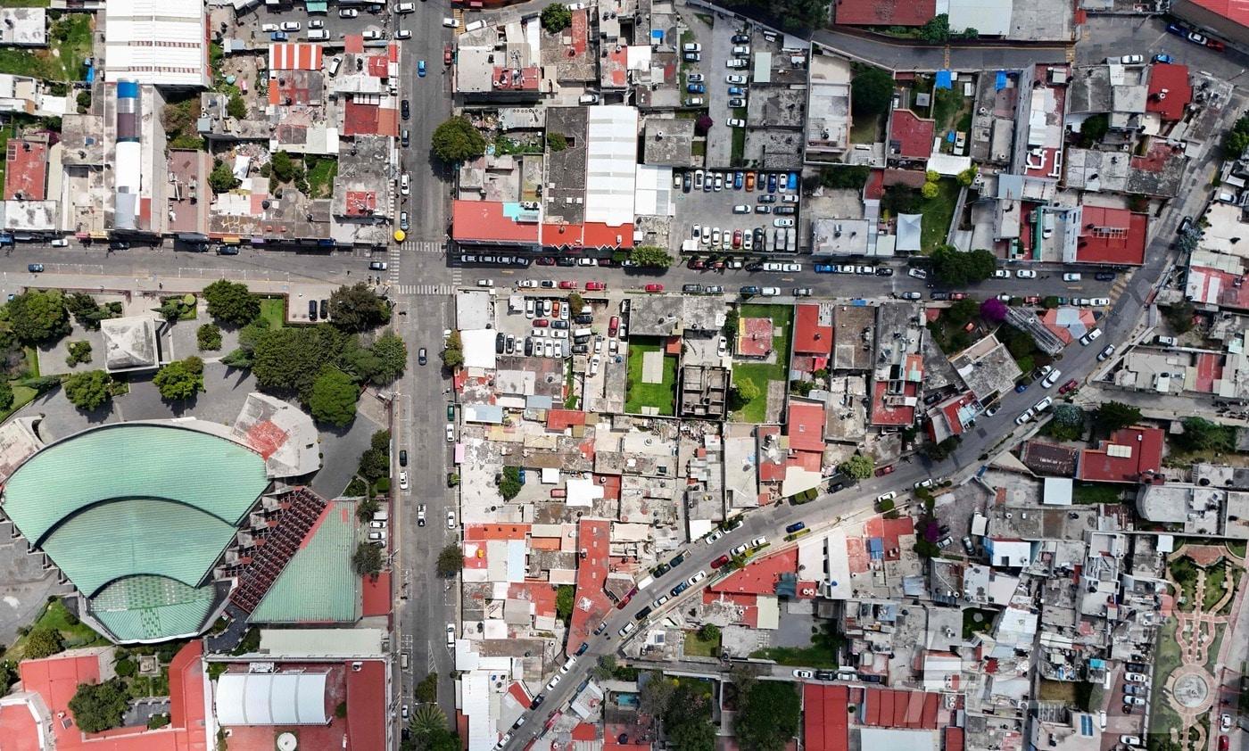 2025년 10월 2일, 멕시코주 에카테펙시의 인구 밀집 지역 항공 사진. 갱단들이 거리에서 활보하며 상인들을 갈취해온 도시다. 2025.10.02.ⓒ AFP=뉴스1