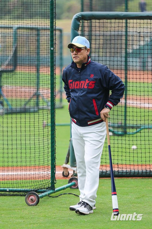 본문 이미지 - 김민재 롯데 자이언츠 드림팀 총괄 코치가 담관암 투병 끝에 14일 별세했다. (롯데 자이언츠 제공)