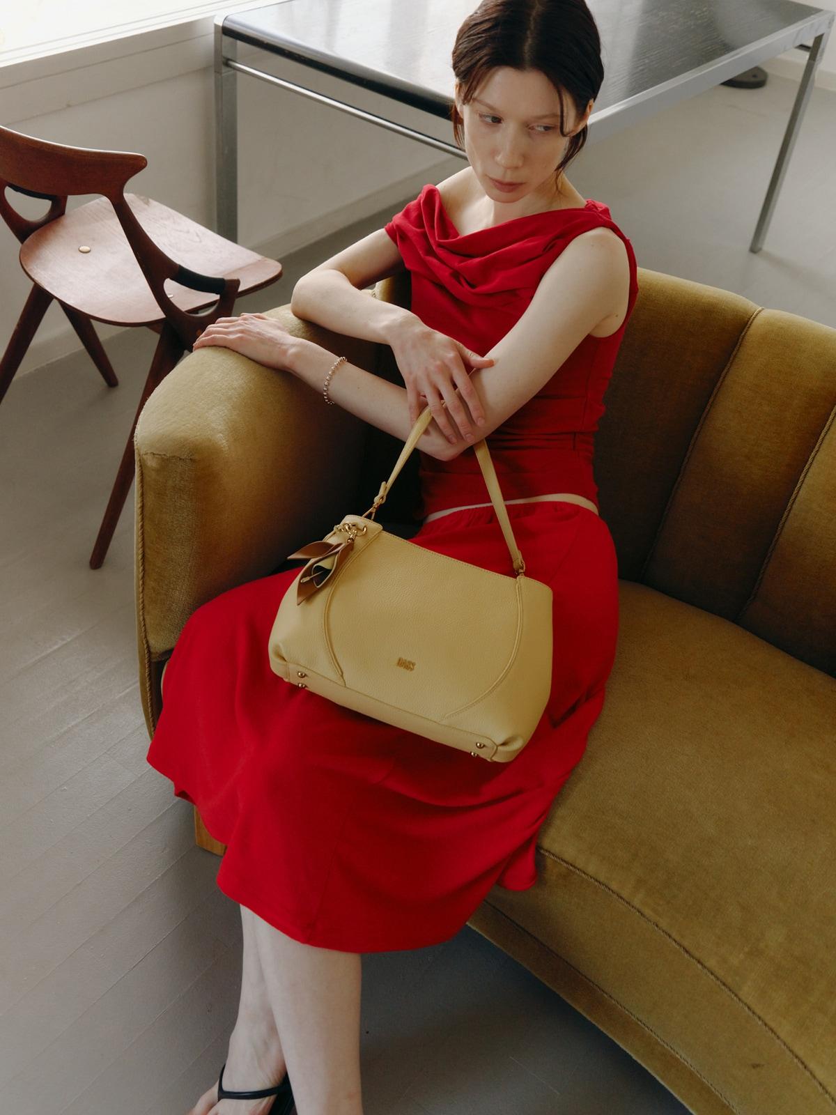 본문 이미지 - 리아 라인.(닥스액세서리제공)