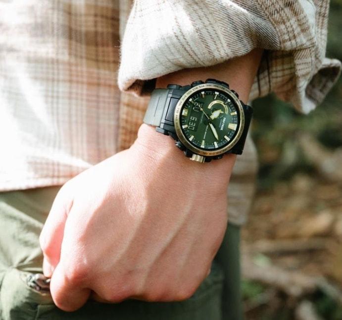 본문 이미지 - 이재명 대통령이 받은 카시오사의 'PRO-TREK' 30주년 기념 한정판 제품. 출처=공식홈페이지