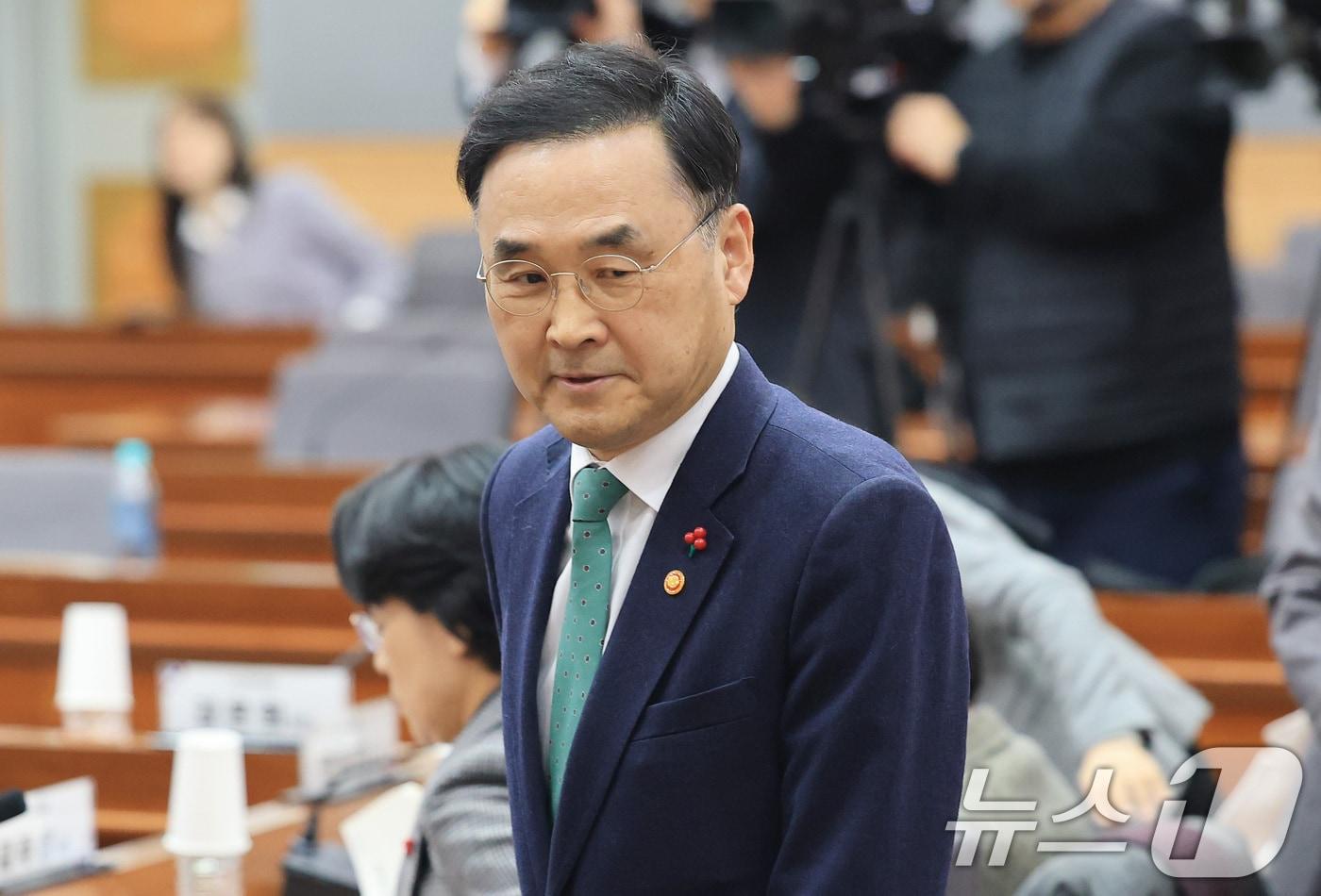 본문 이미지 - 차정인 국가교육위원회 위원장이 15일 서울 종로구 정부서울청사 별관 국제회의실에서 열린 국가교육위원회 제64차 회의 참석하고 있다. 2026.1.15 ⓒ 뉴스1 임세영 기자