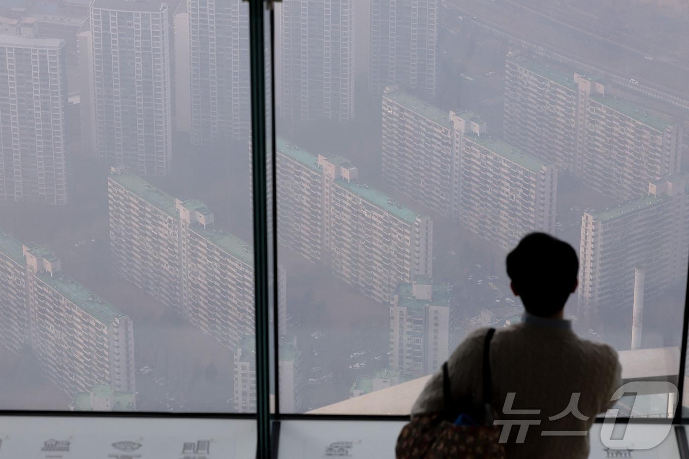 본문 이미지 - 서울 송파구 롯데월드타워 서울스카이에서 바라본 아파트 단지 모습. 뉴스1 ⓒ News1 김성진 기자
