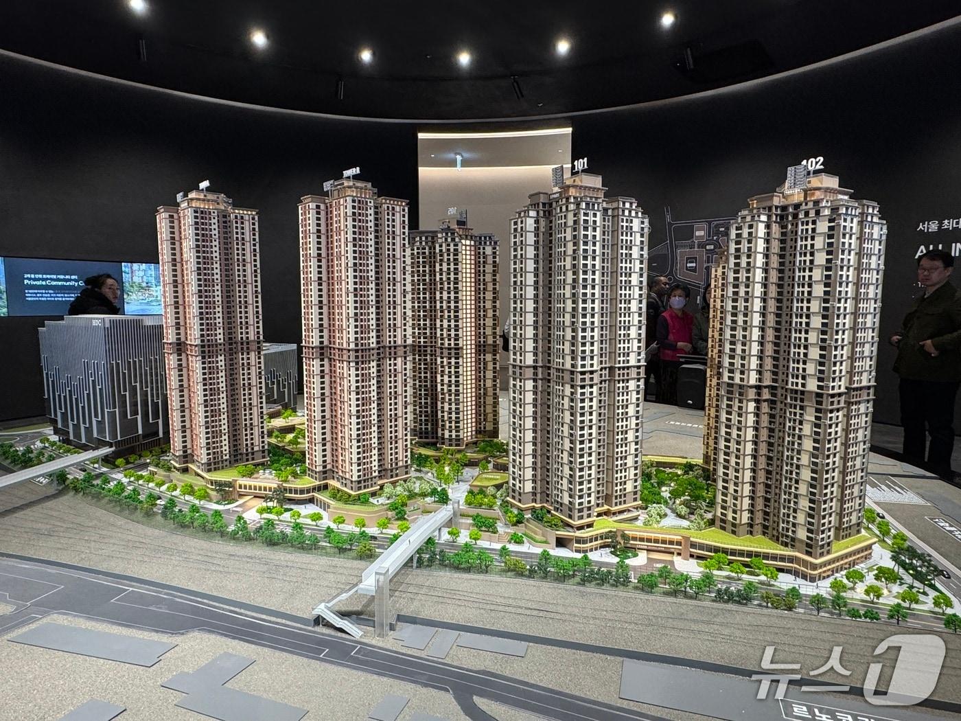 본문 이미지 - 서울원 아이파크 견본주택 내부. /뉴스1 ⓒ News1 한지명 기자