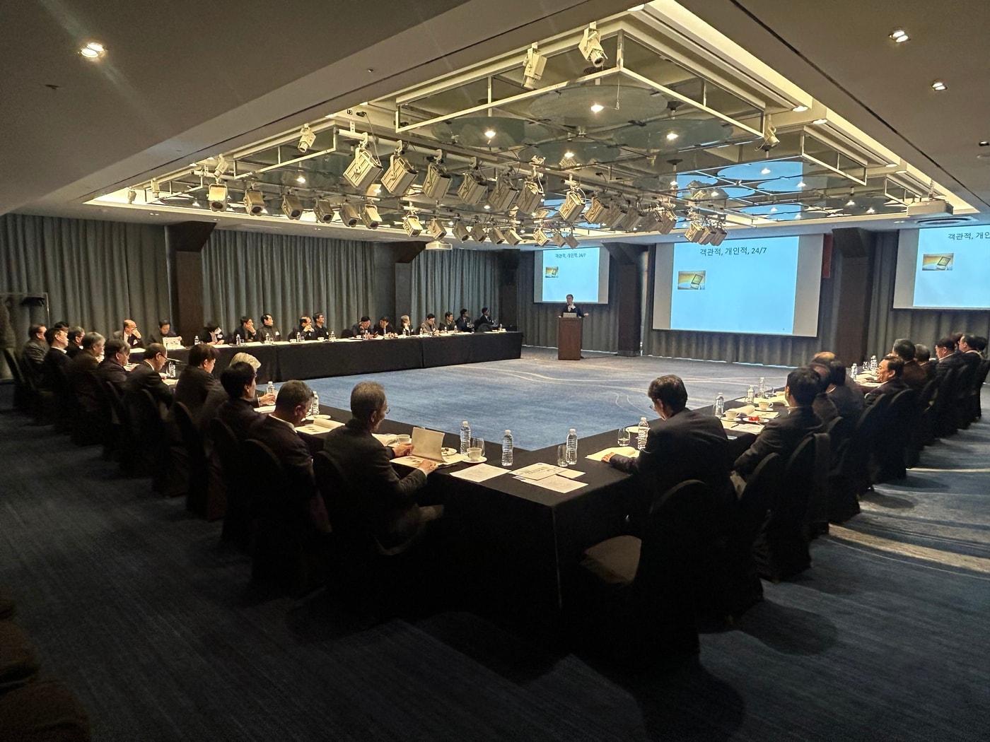 본문 이미지 - 15일 오후 5시 부산파라다이스호텔에서 열린 신년 발행인 세미나 (한국신문협회 제공)