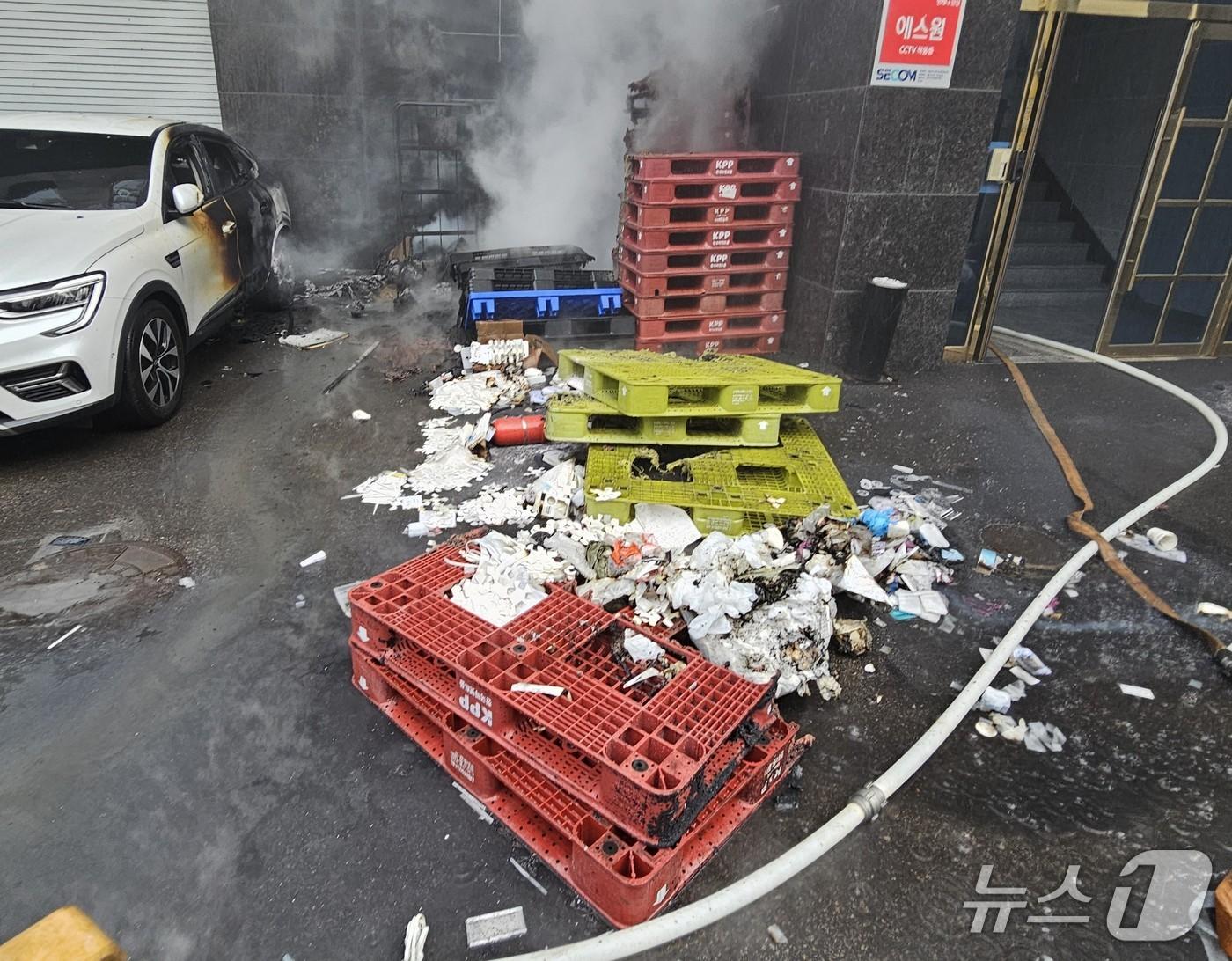 본문 이미지 - 화재현장(경기 부천소방서 제공/뉴스1)