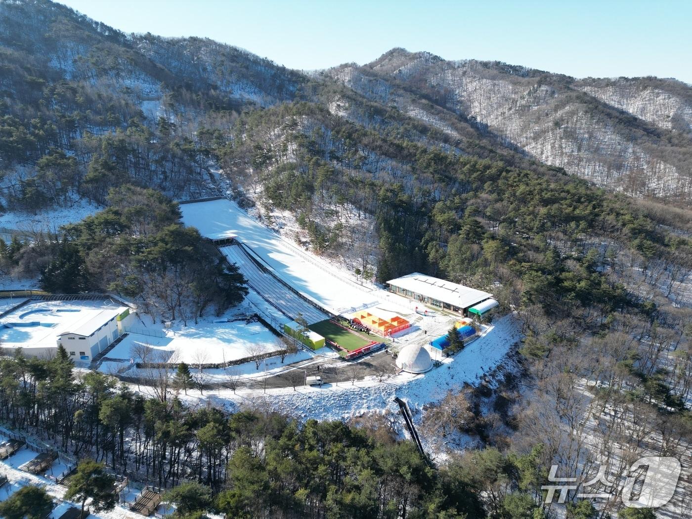 본문 이미지 - 용인시청소년수련원 썰매장 모습.(용인시 제공)