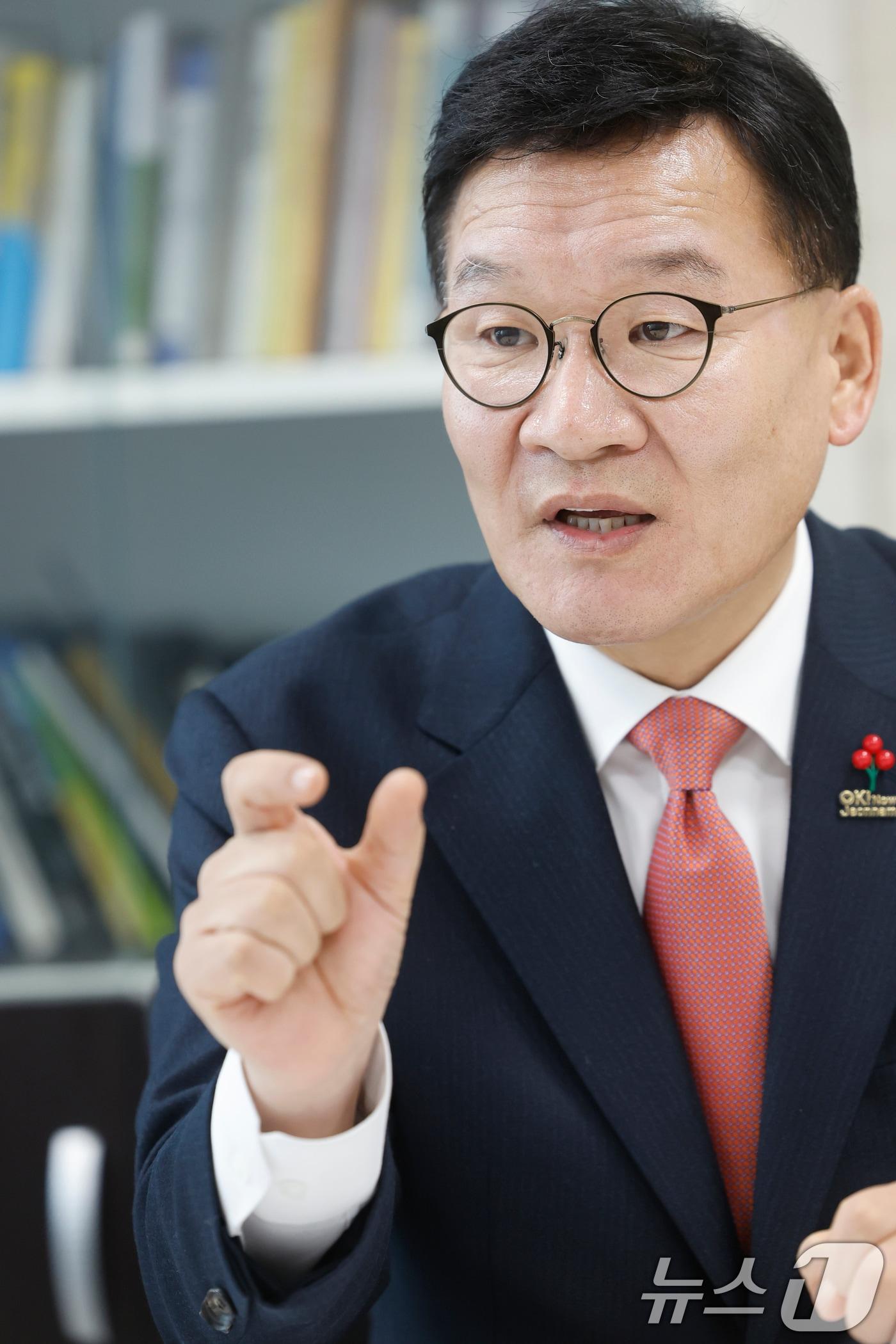 본문 이미지 - 강위원 전남 경제부지사 ⓒ News1 김태성 기자