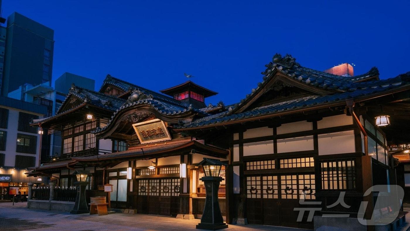 본문 이미지 - 도고 온천 본관(라쿠텐트래블 제공)