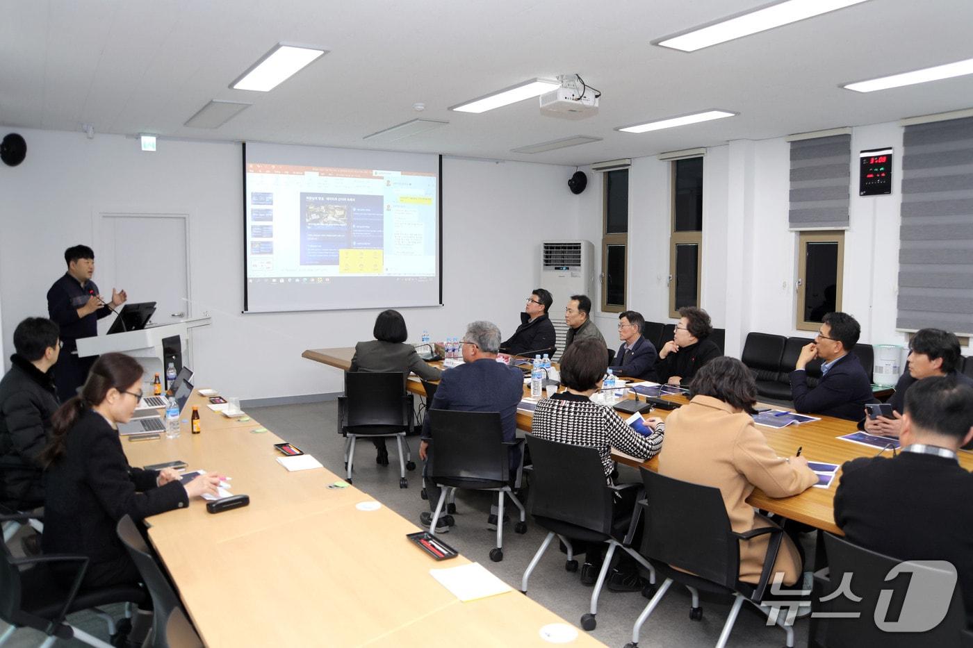 본문 이미지 - 양양군의회 인공지능(AI) 보좌관 시스템 사용자 교육.(양양군의회 제공, 재판매 및 DB 금지) 2026.1.16/뉴스1