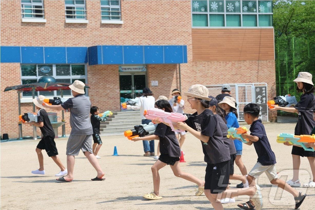 본문 이미지 - 경북교육청은 오는 30일 ‘어린이 놀 권리 보장위원회’를 열고 2026년 어린이 놀 권리 보장 지원 계획을 심의·확정한다.(경북교육청 제공. 재판매 및 DB금지) /뉴스1 