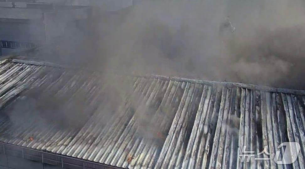 본문 이미지 - 화재 현장. (경기도소방재난본부 제공. 재판매 및 DB 금지) 2026.1.17/뉴스1