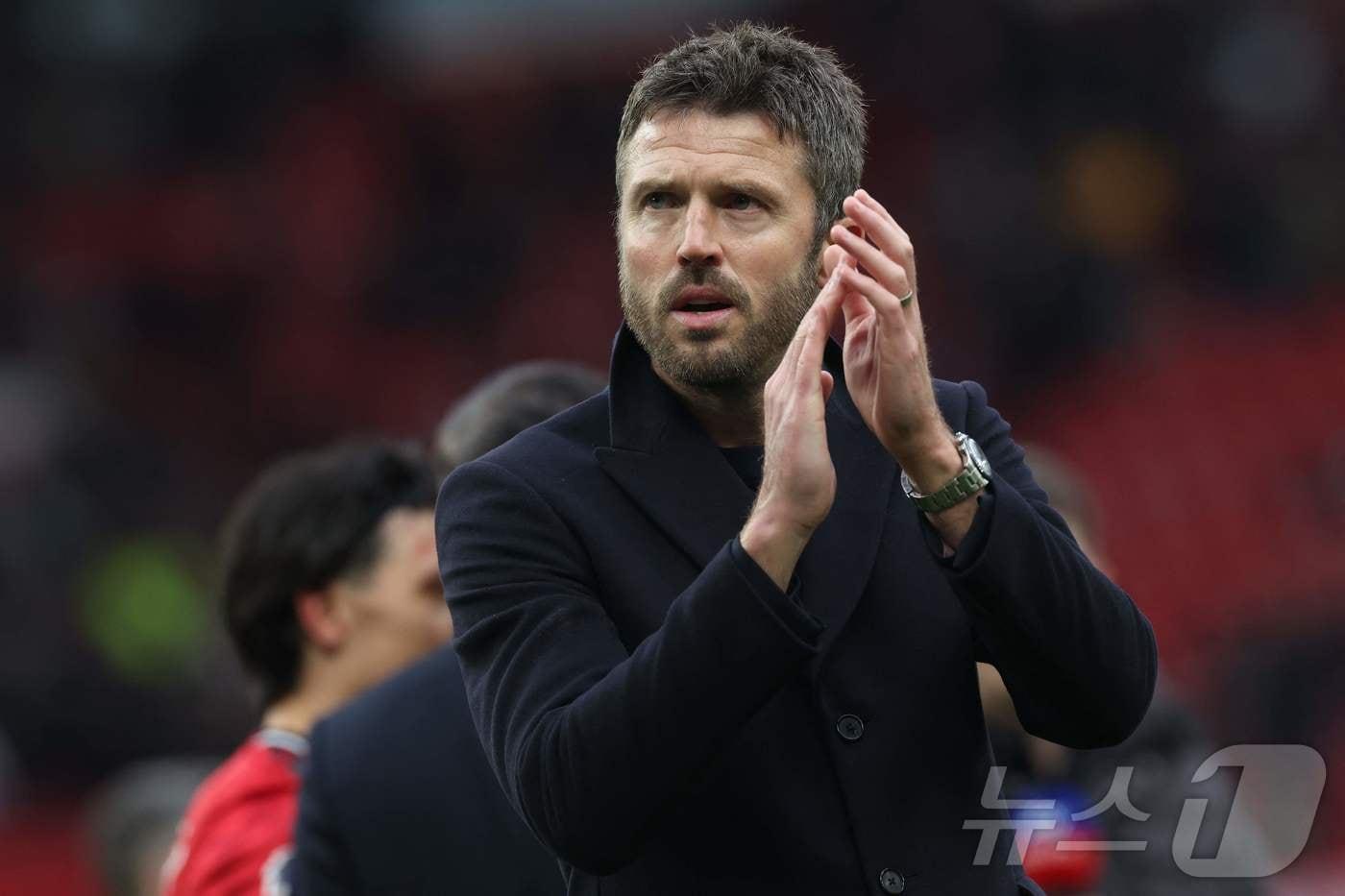 본문 이미지 - 마이클 캐릭 감독(사진)이 이끄는 맨체스터 유나이티드는 17일(현지시간) 영국 맨체스터 올드 트래퍼드에서 열린 2025-26 EPL 맨체스터 시티와 홈 경기에서 2-0으로 이겼다. ⓒ AFP=뉴스1