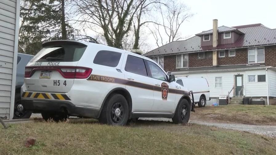 본문 이미지 - 총기 사고가 발생한 미국 펜실베니아주의 한 주택가. 출처=폭스12