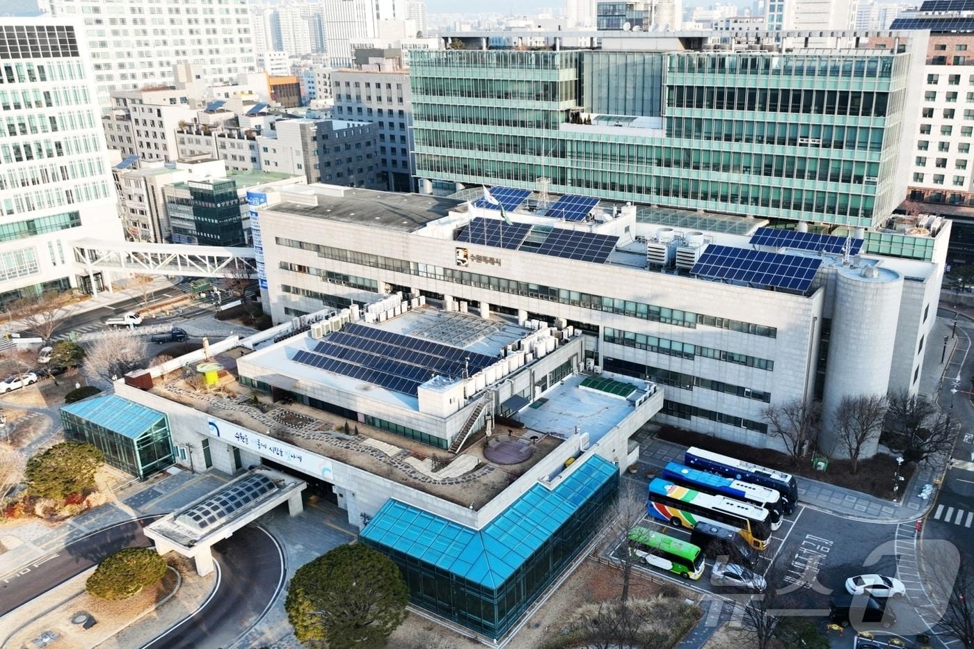 본문 이미지 - 경기 수원시청 전경. (수원시 제공. 재판매 및 DB 금지) 2026.1.19/뉴스1 ⓒ News1 김기현 기자
