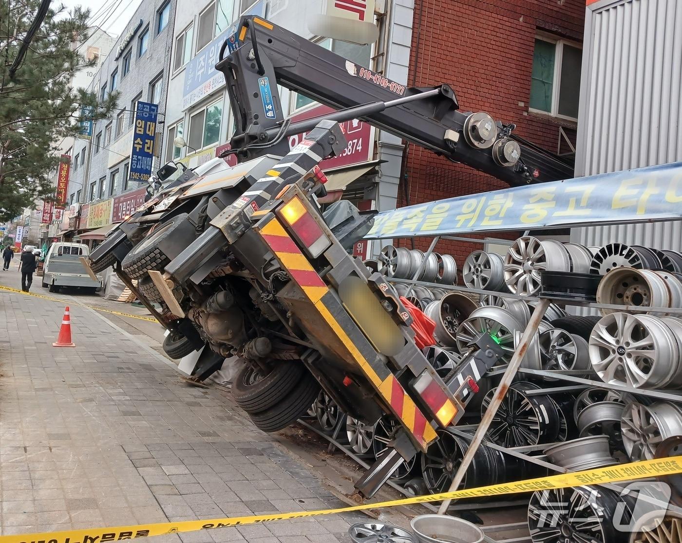 본문 이미지 - 사고현장(인천소방본부 제공/뉴스1)