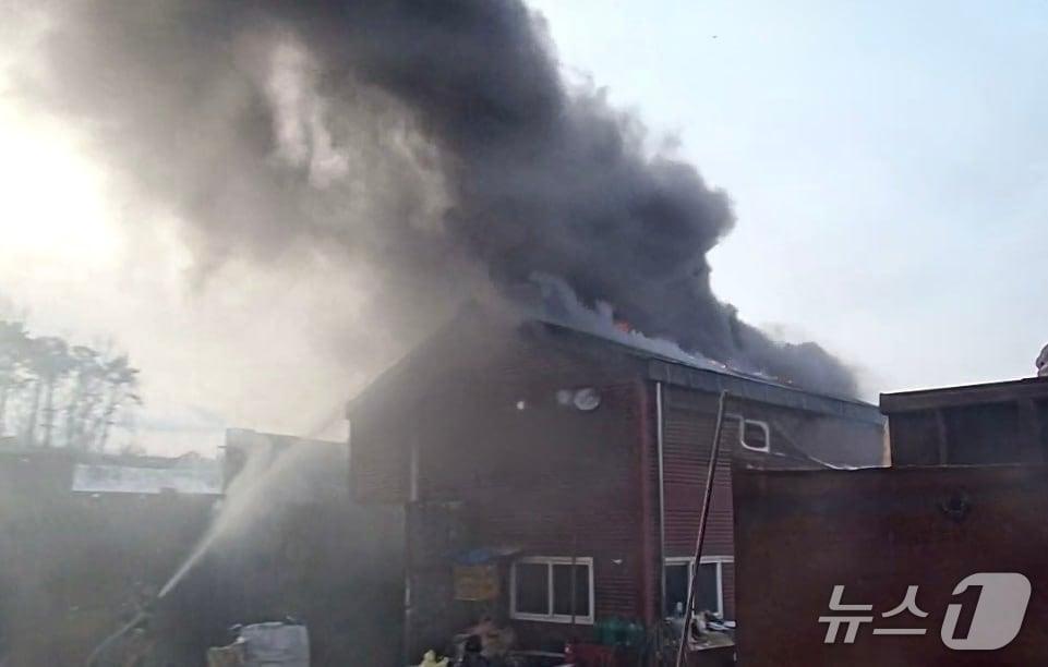 본문 이미지 - 화재 현장. (경기도소방재난본부 제공. 재판매 및 DB 금지) 2026.1.19/뉴스1