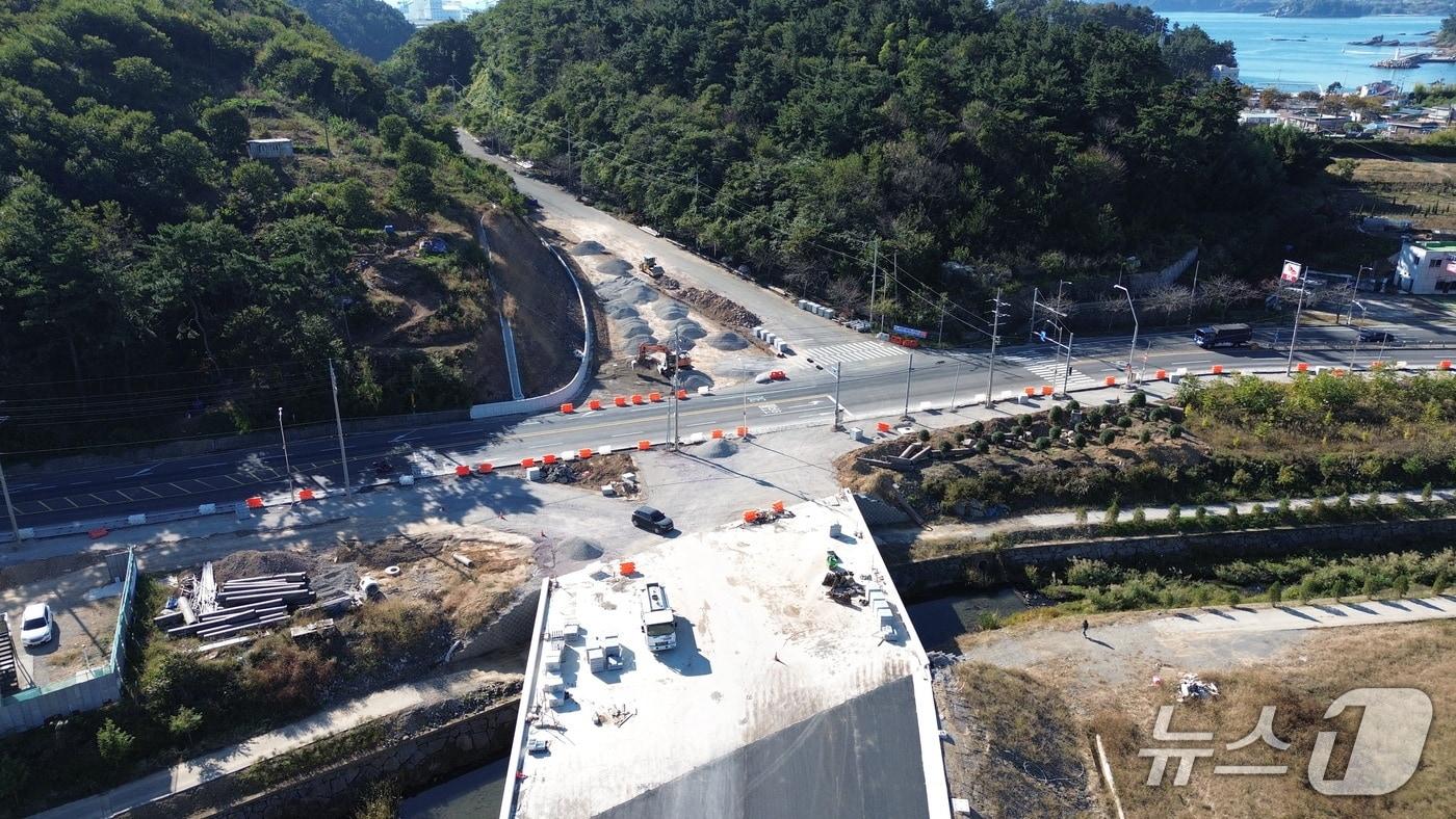 사천시의 '화력발전소 우회도로 개설사업' 현장(사천시 제공. 재판매 및 DB금지).