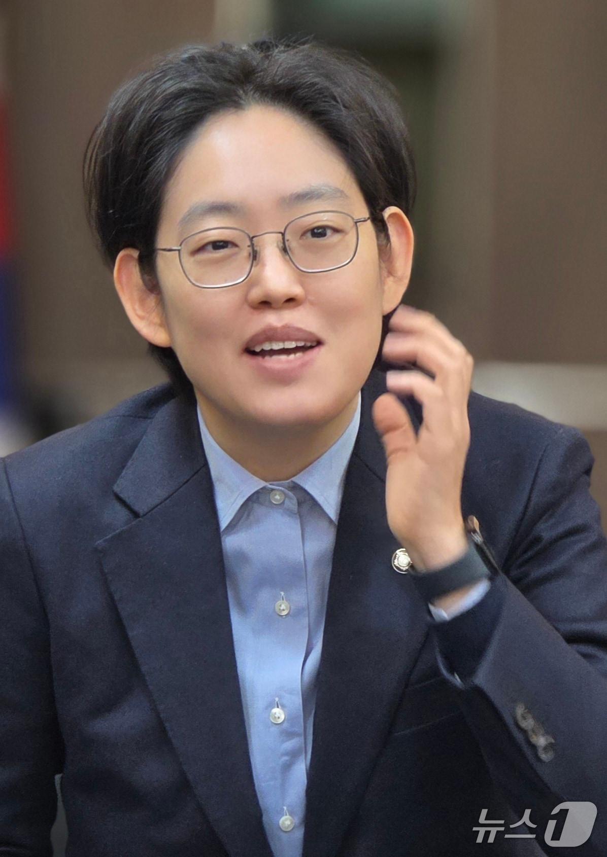 본문 이미지 - 국민의힘 조지연 의원이 2일 경산시청에서 기자간담회를 갖고 올해 6월 치르는 지방선거와 관련해 발언하고 있다.2026.1.2/뉴스1