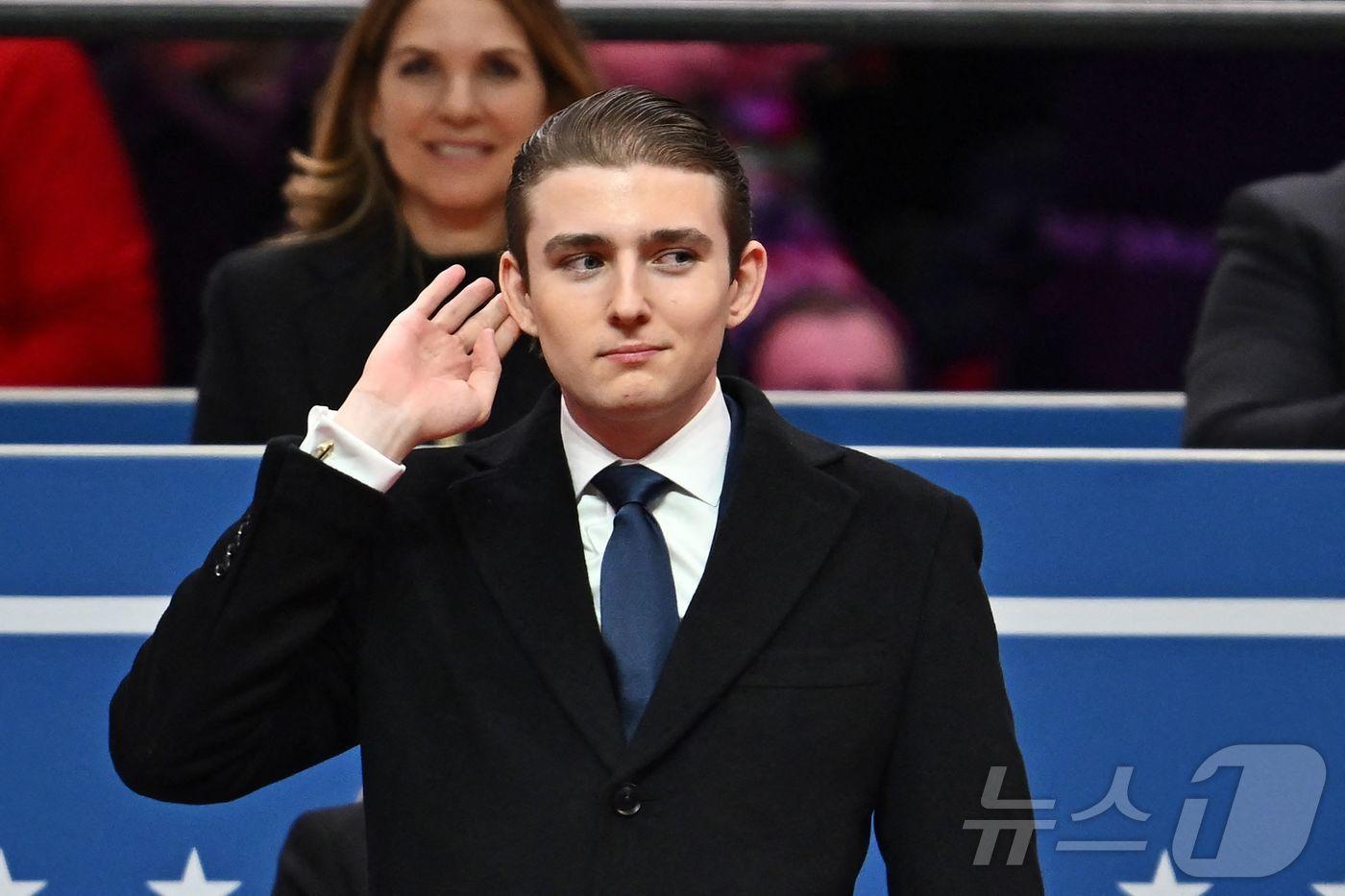 본문 이미지 - 배런 트럼프. 2025.01.20 ⓒ AFP=뉴스1 ⓒ News1 이지예 객원기자