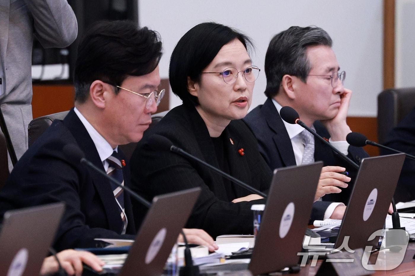 본문 이미지 - 한성숙 중소벤처기업부 장관이 20일 청와대에서 열린 국무회의에서 발언하고 있다. 2026.1.20/뉴스1 ⓒ News1 허경 기자