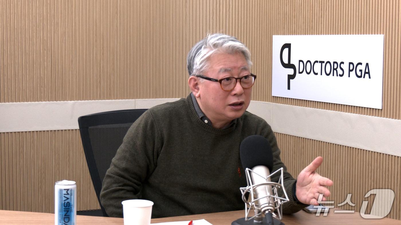 본문 이미지 - 조응천 전 의원이 20일 뉴스1TV '팩트앤뷰'에 출연해 질문에 답하고 있다.(뉴스1TV '팩트앤뷰' 캡처)