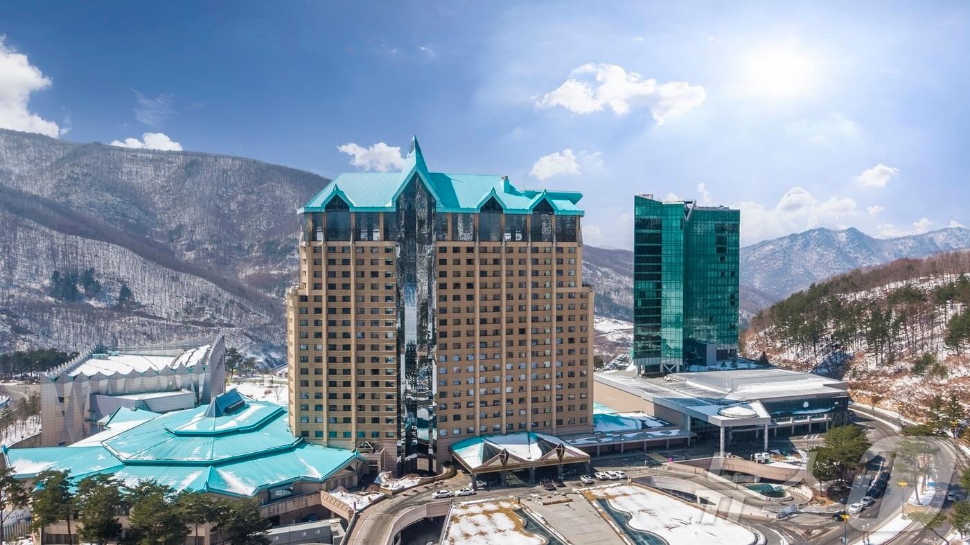 본문 이미지 - 메인호텔 전경(강원랜드 제공)