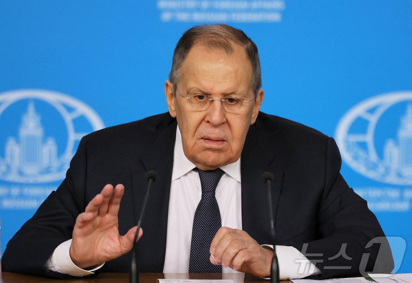 본문 이미지 - 20일(현지시간) 세르게이 라브로프 러시아 외무장관이 모스크바 외무부 청사에서 연례 기자회견을 하고 있다. ⓒ 로이터=뉴스1 ⓒ News1 김지완 기자