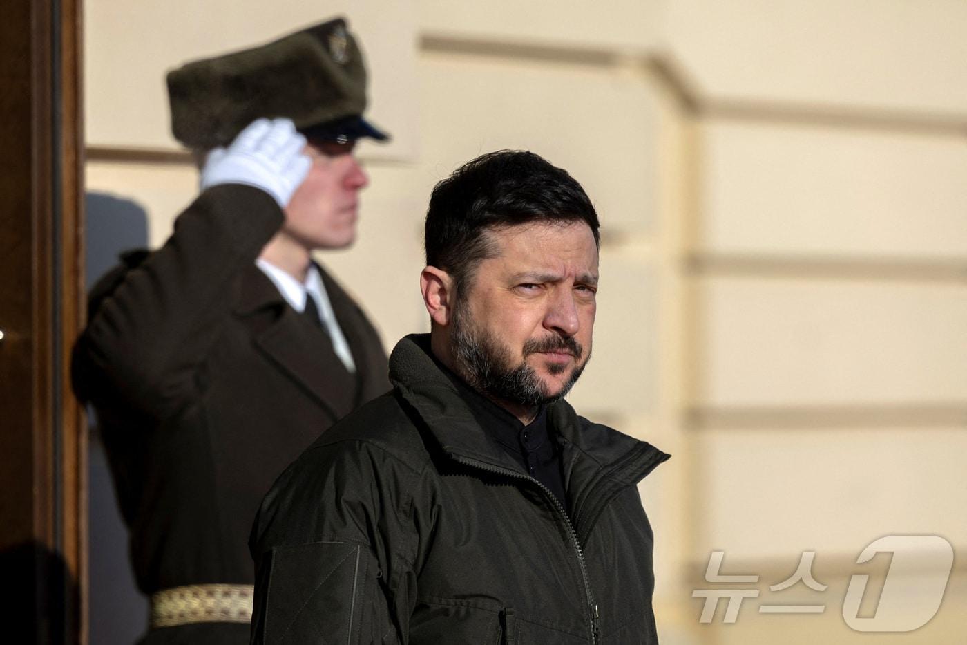 본문 이미지 - 16일(현지시간) 볼로디미르 젤렌스키 우크라이나 대통령이 키이우에서 페트르 파벨 체코 대통령을 기다리고 있다. 2026.01.19 ⓒ 로이터=뉴스1 ⓒ News1 김지완 기자