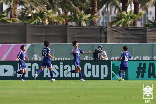 본문 이미지 - 20일(한국시간) 사우디아라비아 제다의 킹 압둘라 스포츠 시티 홀 스타디움에서 열린 2026 아시아축구연맹(AFC) 23세 이하(U-23) 아시안컵 한국과 일본의 4강전에서 일본 코이즈미가 선제골을 터뜨린 후 기뻐하고 있다. (대한축구협회 제공. 재판매 및 DB 금지) 2026.1.20/뉴스1
