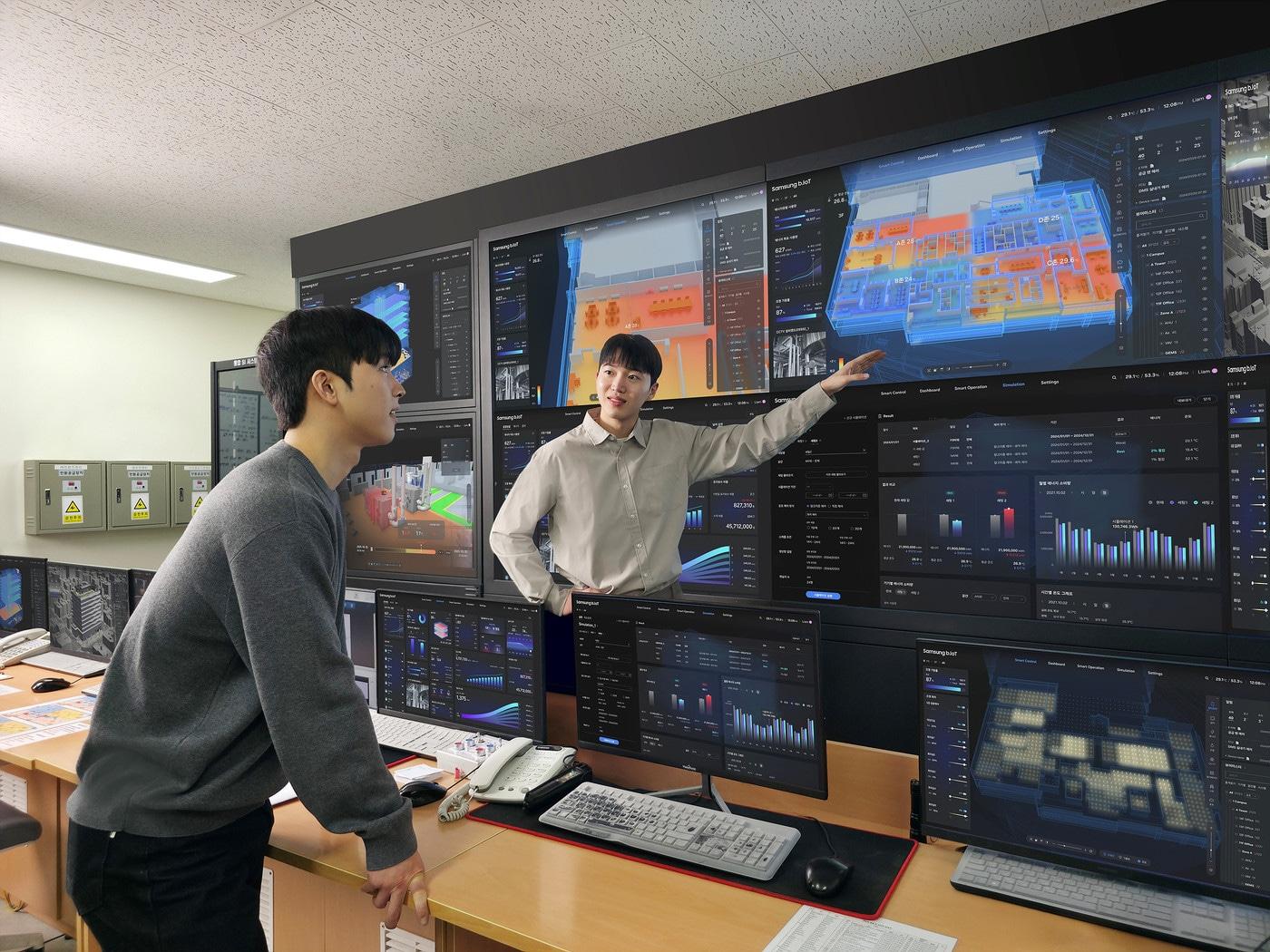 본문 이미지 - 삼성전자의 빌딩 통합 설루션 'b.IoT'로 '팩토리얼 성수' 빌딩 운영 상태 전반을 실시간으로 모니터링하는 모습(삼성전자 제공).