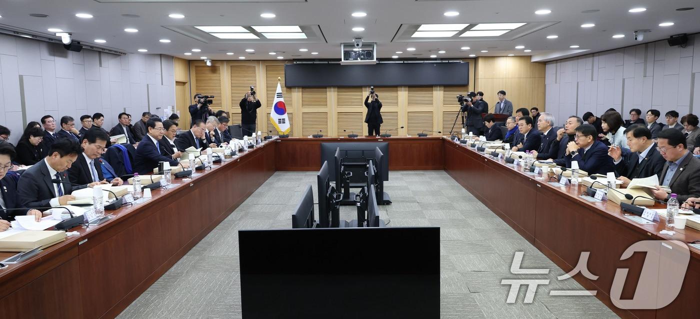 본문 이미지 - 21일 서울 여의도 국회에서 열린 광주·전남 통합 관련 조찬 간담회가 열리고 있다. 2026.1.21/뉴스1 ⓒ News1 신웅수 기자