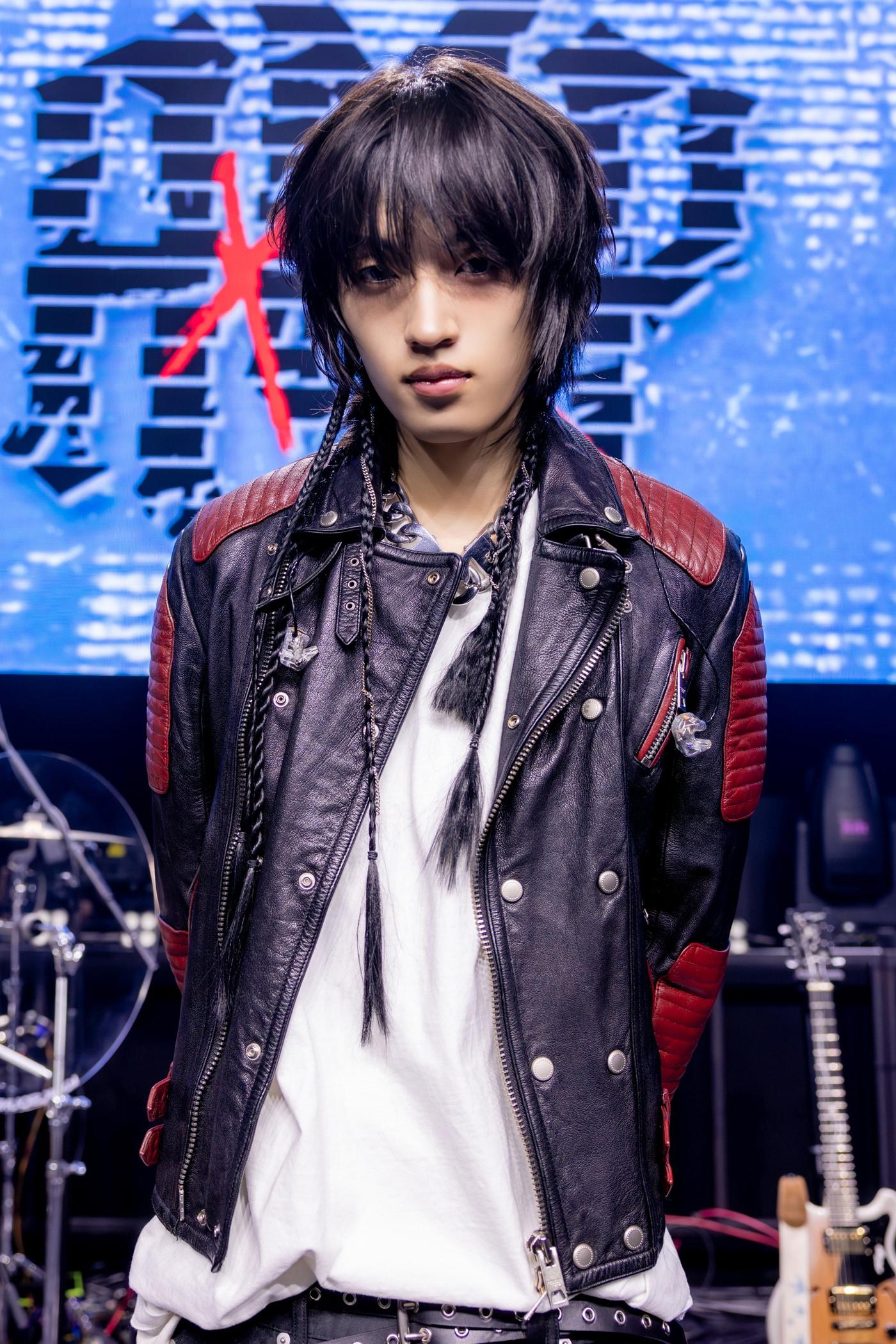 본문 이미지 - 김신/ FNC엔터테인먼트