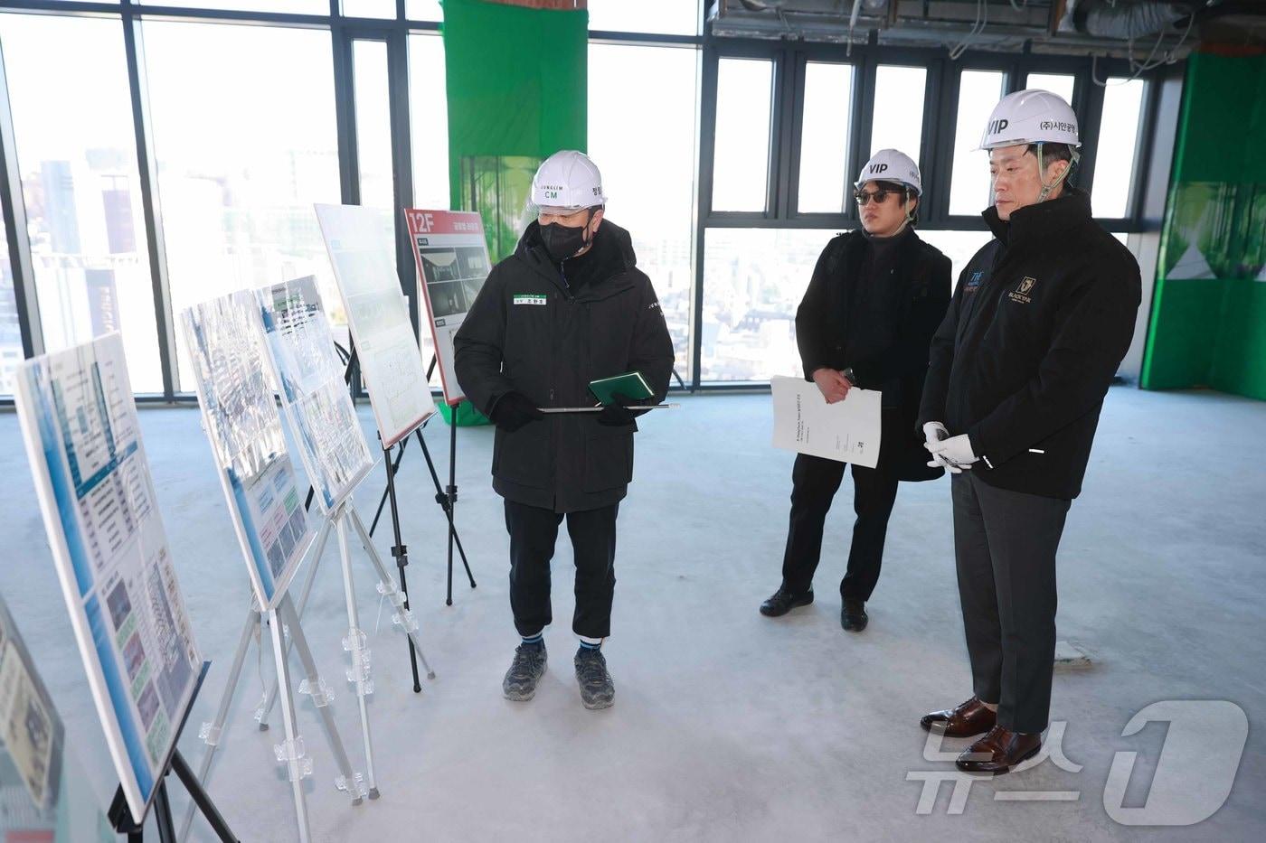 본문 이미지 - 노용석 중소벤처기업부 제1차관(오른쪽). (중소벤처기업부 제공. 재판매 및 DB 금지) 2026.1.21 ⓒ 뉴스1