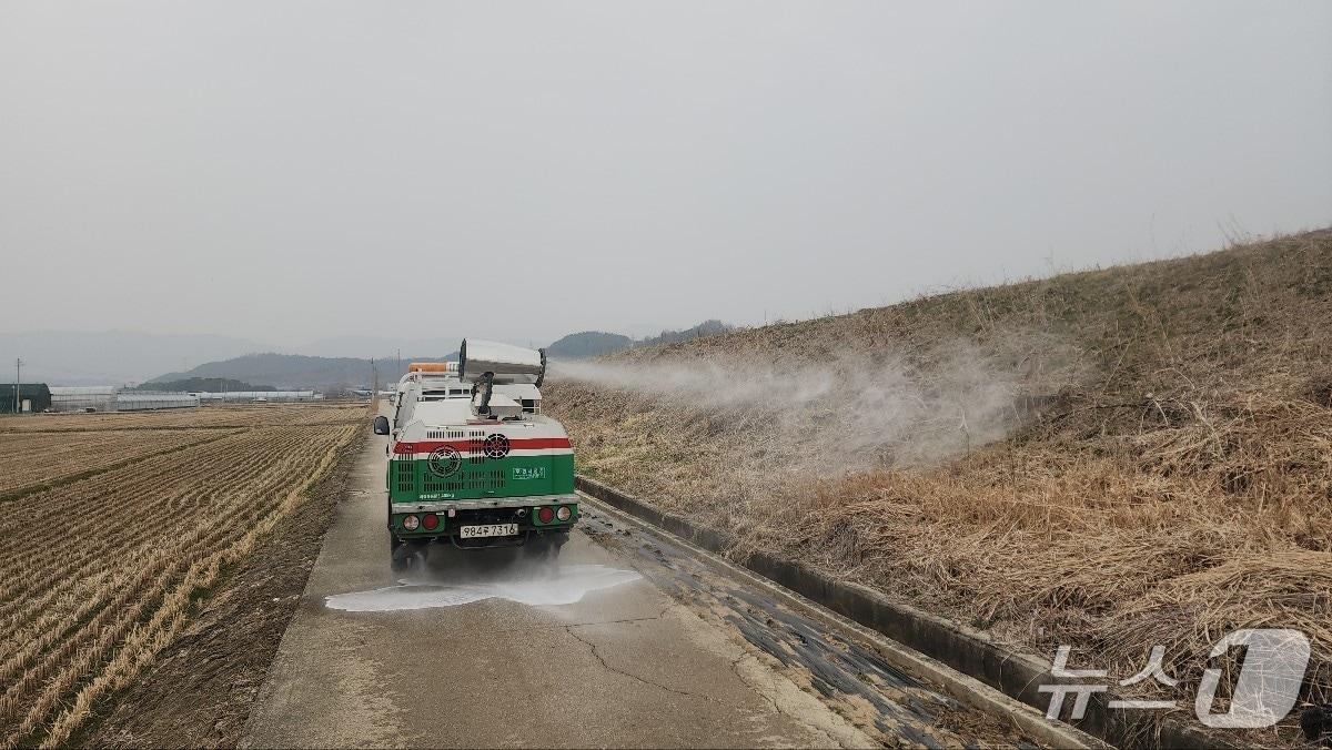 본문 이미지 - 춘천시, 고병원성 AI 방역.(춘천시 제공, 재판매 및 DB금지)