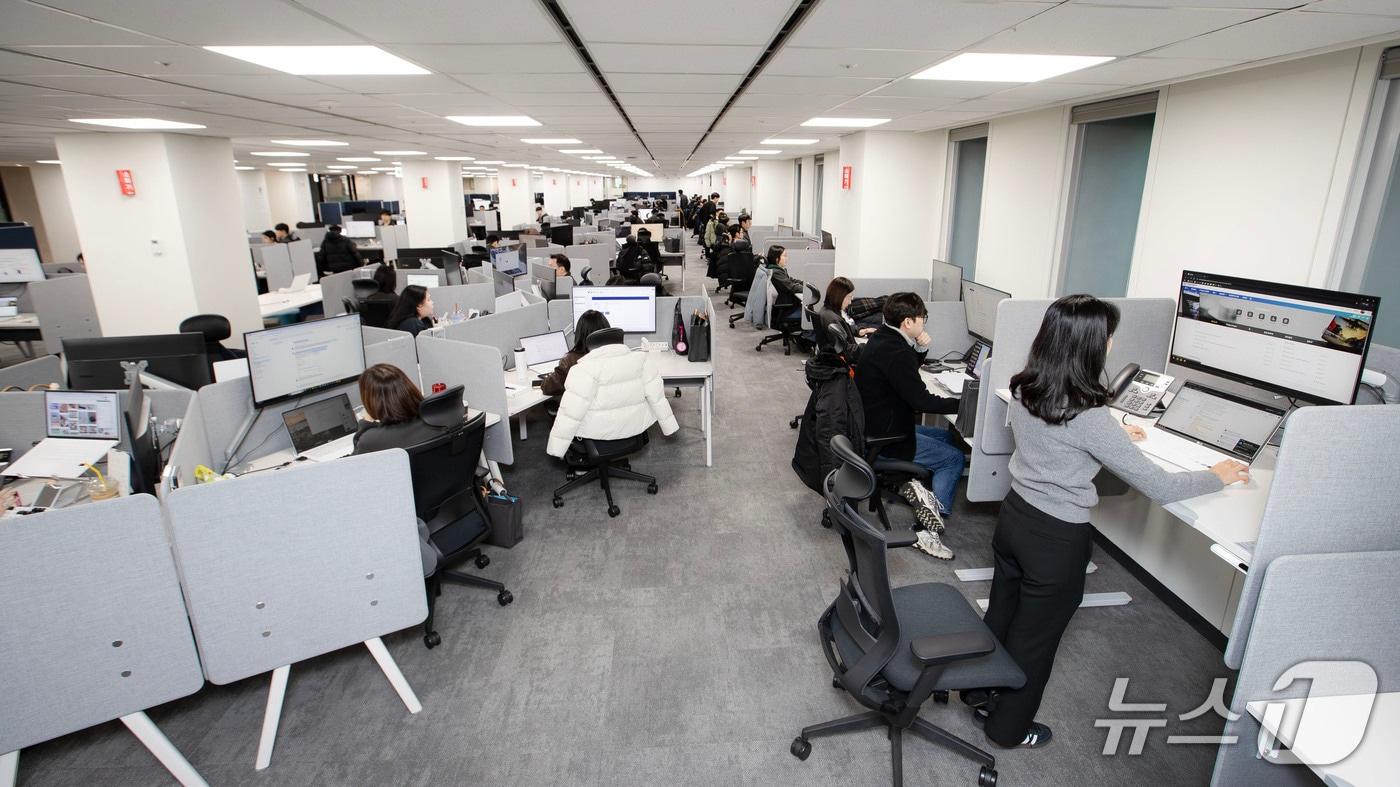 본문 이미지 - 한진이 자율 좌석제 도입 등 스마트오피스 구축에 나섰다 (한진 제공)