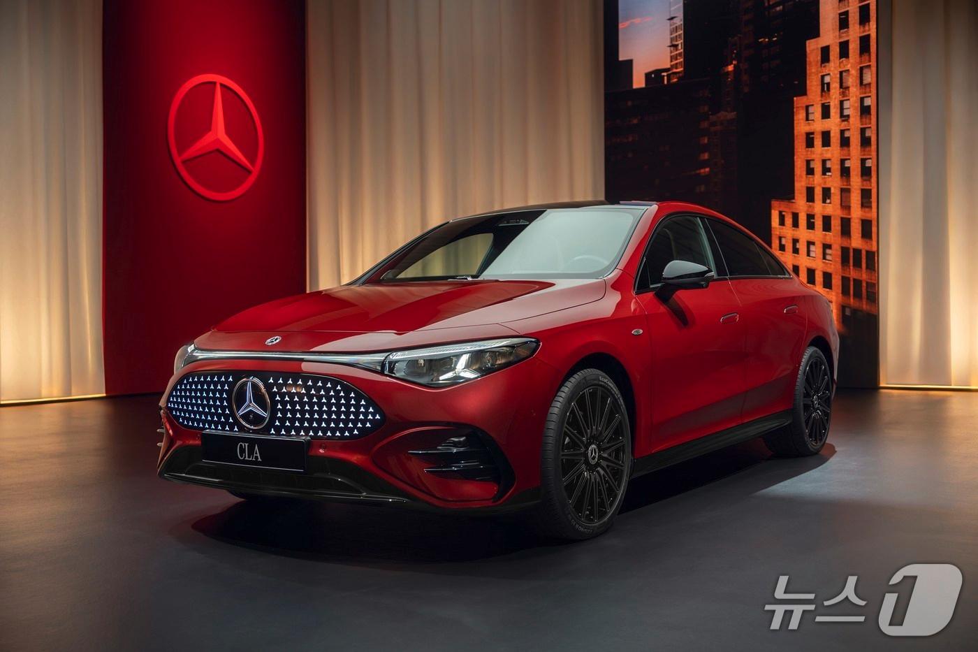 본문 이미지 - 메르세데스-벤츠 '디 올-뉴 CLA' (벤츠 코리아 제공)