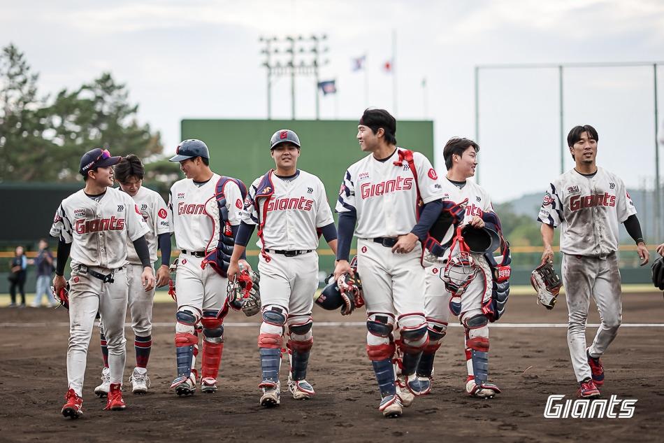 본문 이미지 - 롯데 자이언츠가 25일 대만 타이난으로 떠나 1차 스프링캠프를 진행한다. (롯데 자이언츠 제공)
