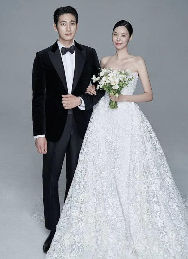 본문 이미지 - 윤박, 김수빈 부부 / 사진=라씨엘 사회관계망서비스(SNS)