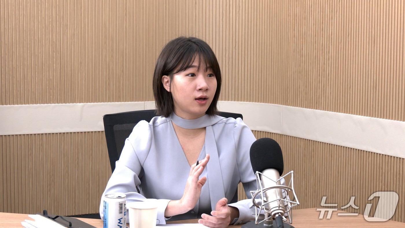 본문 이미지 - 박성민 전 더불어민주당 최고위원이 22일 뉴스1TV '팩트앤뷰'에 출연해 질문에 답하고 있다.(뉴스1TV '팩트앤뷰' 캡처)