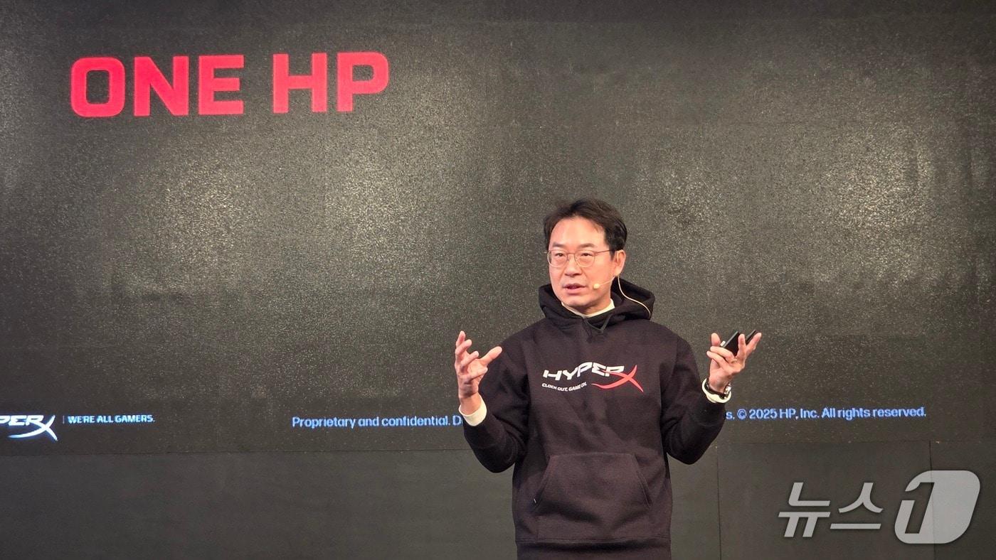 본문 이미지 - 소병홍 HP코리아 퍼스널 시스템 카테고리 전무가 서울 강남 SOOP 프릭업 스튜디오에서 기자간담회를 열고 발언하고 있다. 2026.1.22 뉴스1 ⓒ News1 김민석 기자