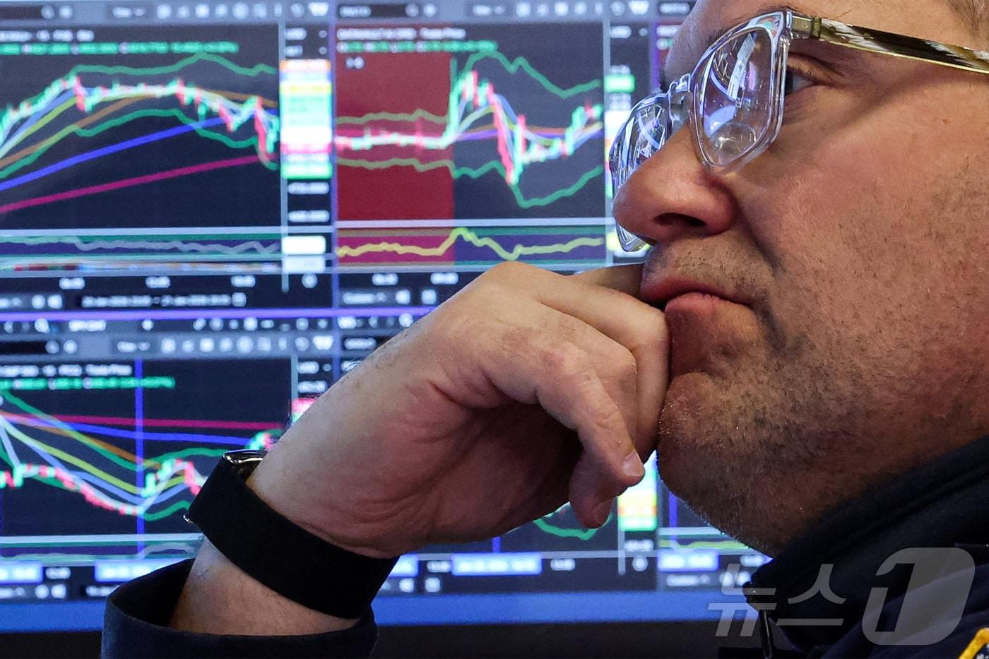 본문 이미지 - 뉴욕증권거래소 트레이더 ⓒ 로이터=뉴스1