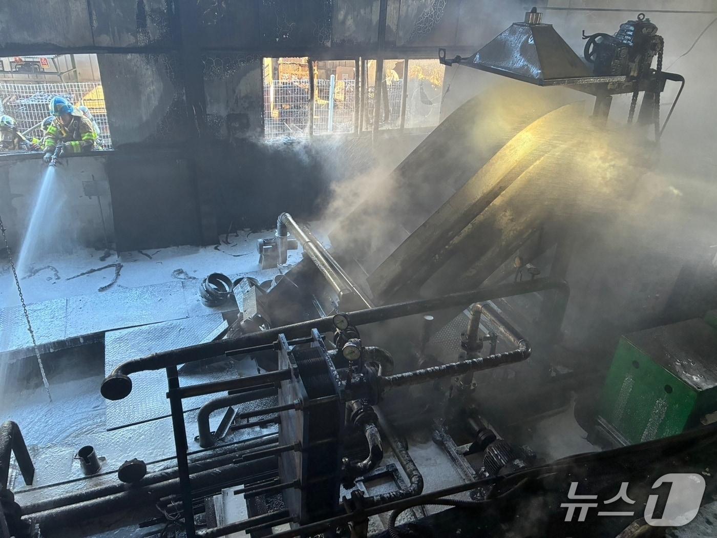 본문 이미지 - 화재 현장(경남소방본부 제공. 재판매 및 DB금지).