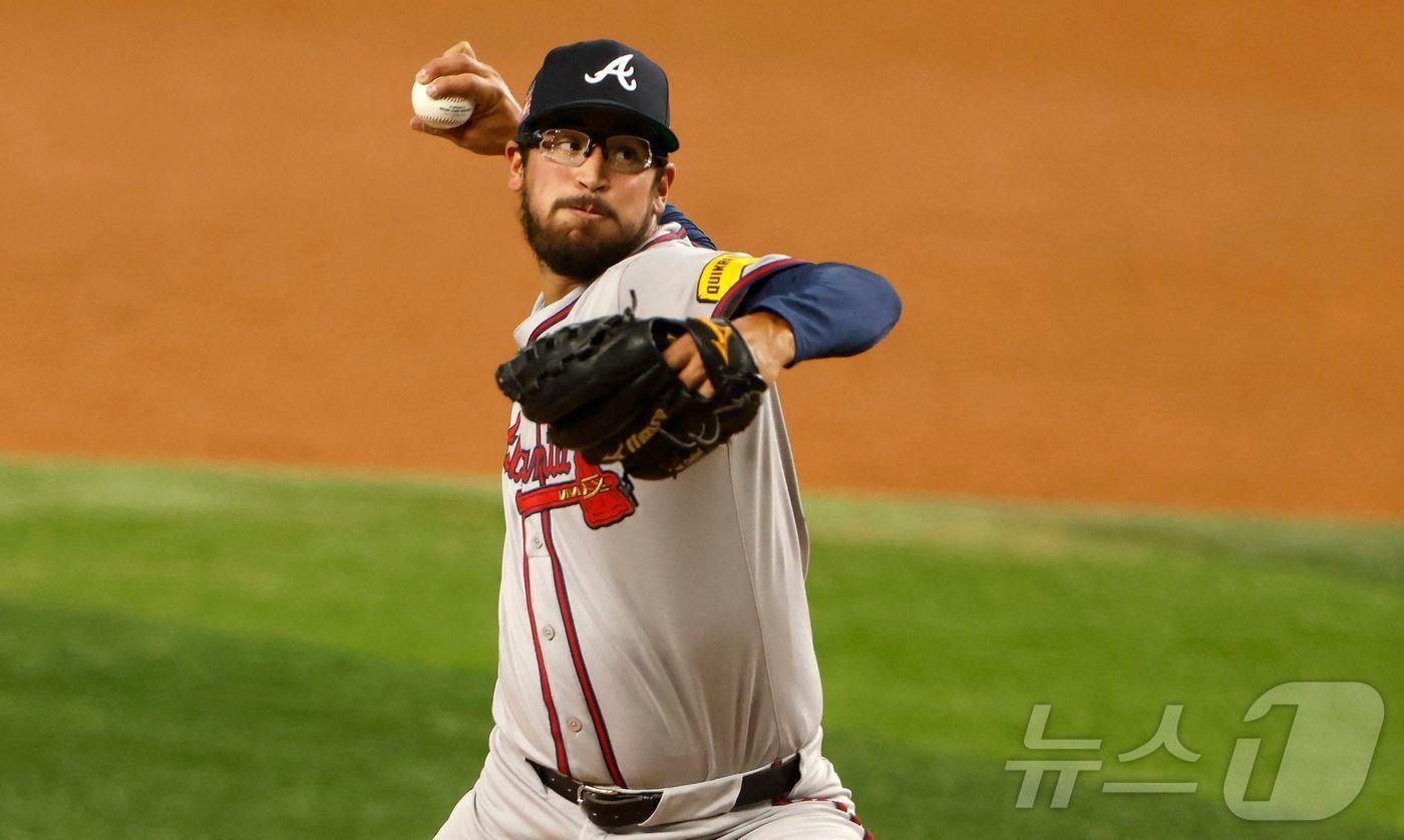 본문 이미지 - 한국계 오른손 투수 데인 더닝. ⓒ AFP=뉴스1