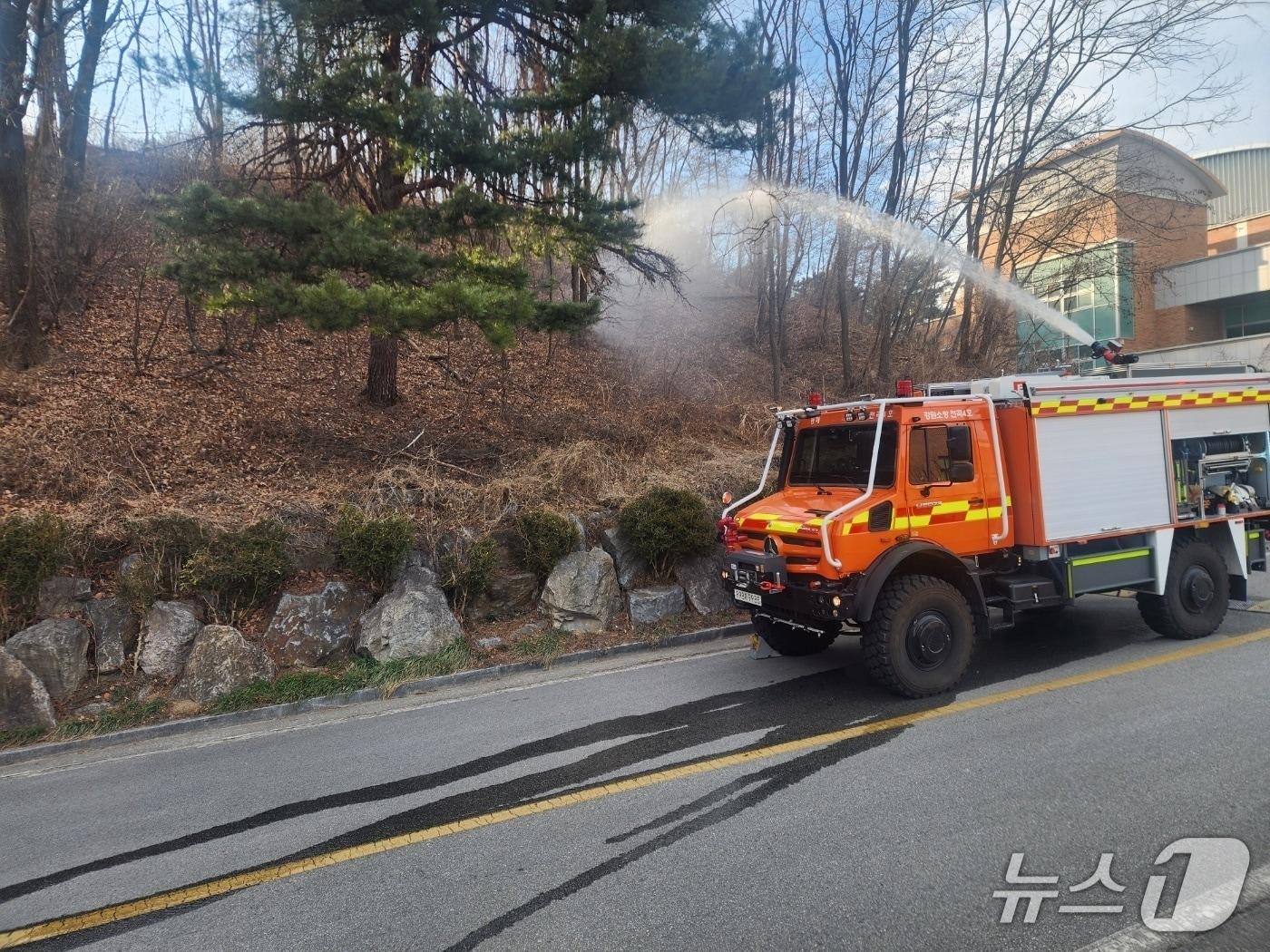 본문 이미지 - 강원특별자치도 소방본부, 산불 예방 순찰.(도소방본부 제공, 재판매 및 DB금지)