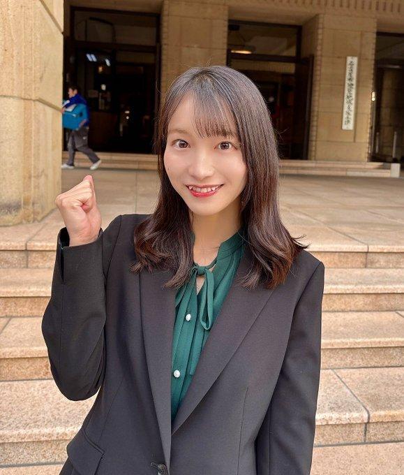 본문 이미지 - 일본의 지역 아이돌 그룹 '데라'(dela)의 전 멤버 우라가미 나나(25)가 22일 일본 나고야시청 시정기자클럽에서 기자회견을 열고 제51회 중의원 의원 총선거 출마를 공식 발표했다. <사진=인스타그램 @nana_ishin0106>