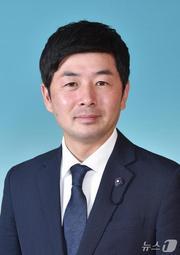 본문 이미지 - 다카이치 사나에 일본 총리의 의붓아들인 야마모토 겐 후쿠이현 의회 의원. (후쿠이현 제공)