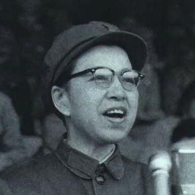 본문 이미지 - 장청. (출처: 人民画报, 1967, Public domain, via Wikimedia Commons)