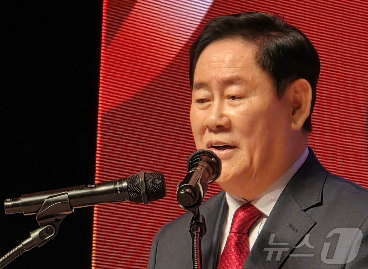 본문 이미지 - 최경환 전 경제부총리 겸 기획재정부 장관. 2026.1.24 ⓒ 뉴스1 정우용 기자