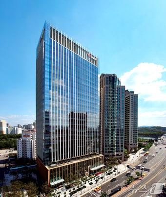 본문 이미지 - LG유플러스 용산 사옥.2026.01.25/뉴스1(LGU+제공)