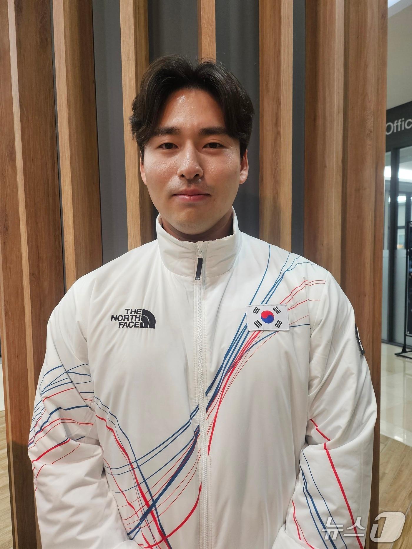 본문 이미지 - 봅슬레이 대표팀 김진수가 23일 뉴스1과의 인터뷰를 앞두고 포즈를 취하고 있다. ⓒ News1 권혁준 기자